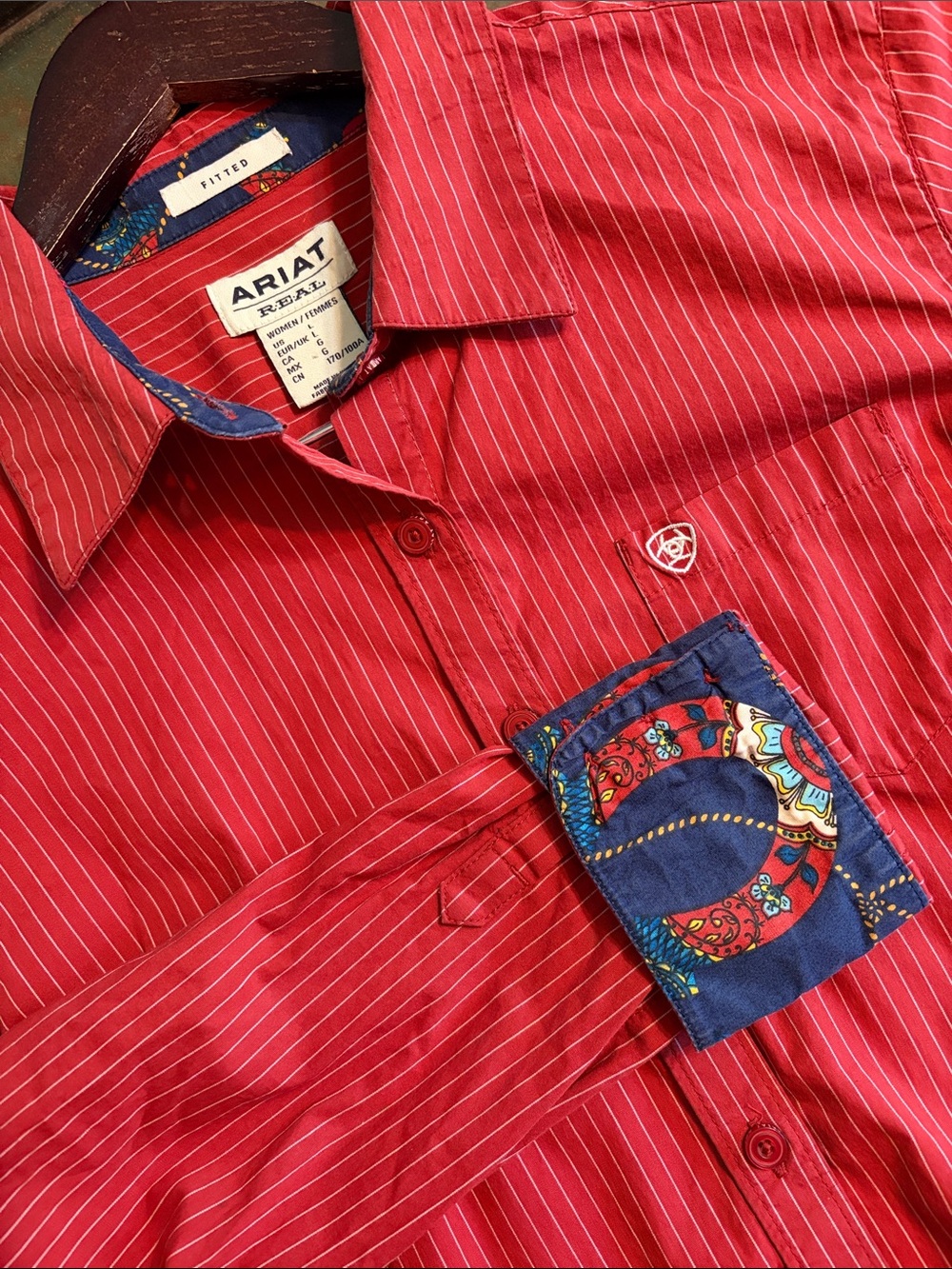 Ariat Kirby Stretch Bossa Nova Red Pinstripe Fitted Shirt. Western Flip Cuffs. L